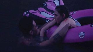 #Float still 2