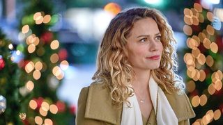 An Unexpected Christmas still 4