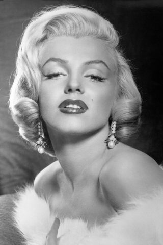 Marilyn Monroe, photo 1 of 3