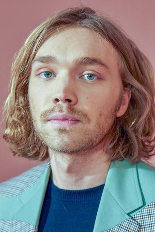 Charlie Plummer, photo 1 of 3