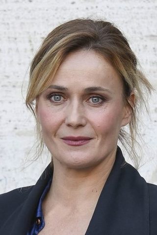 Lucia Mascino, photo 3 of 3