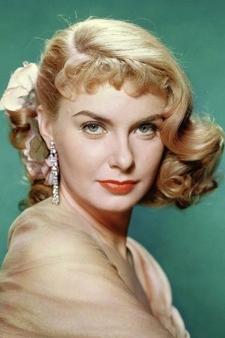 Joanne Woodward, photo 2 of 3