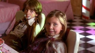 Hansel & Gretel still 1