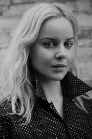 Abbie Cornish, photo 3 of 3