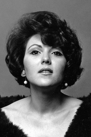 Brenda Vaccaro, photo 1 of 3