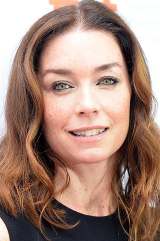 Julianne Nicholson, photo 2 of 3