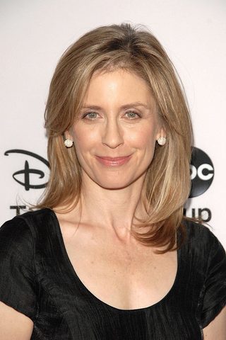 Helen Slater, photo 1 of 3