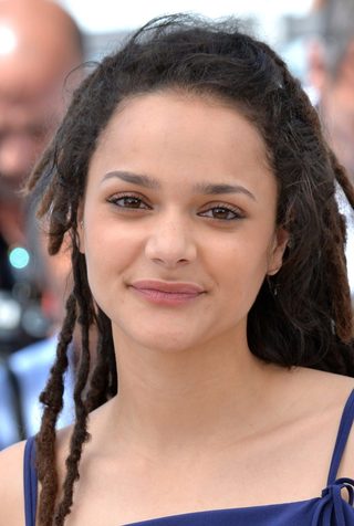 Sasha Lane, photo 2 of 3