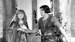 Robin Hood still 5