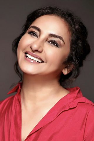 Divya Dutta, photo 3 of 3