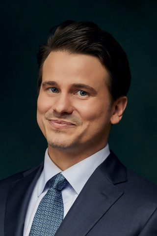 Jason Ritter, photo 2 of 3