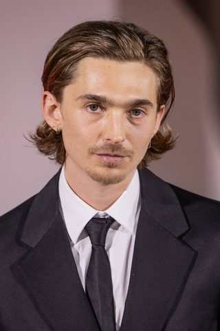 Austin Abrams, photo 2 of 3