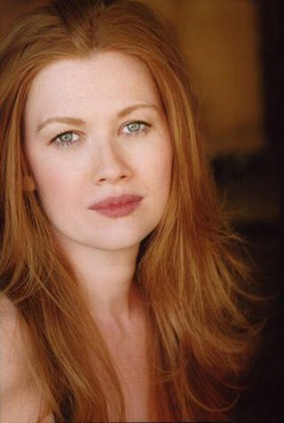 Mireille Enos, photo 3 of 3
