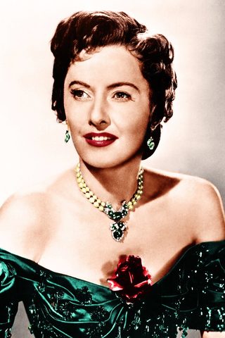 Barbara Stanwyck, photo 2 of 3