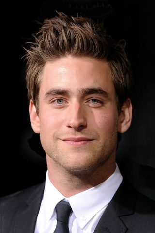 Oliver Jackson-Cohen, photo 1 of 3