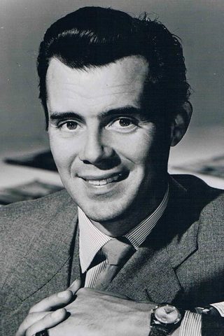 Dirk Bogarde, photo 3 of 3