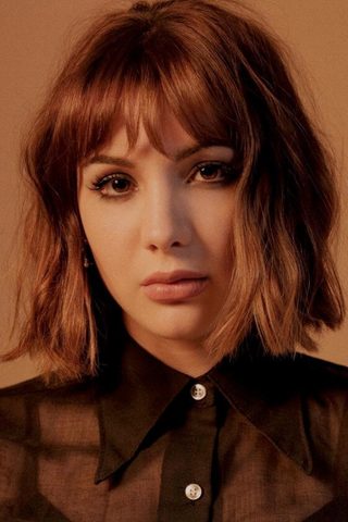 Hannah Marks, photo 2 of 3