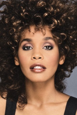 Whitney Houston, photo 3 of 3