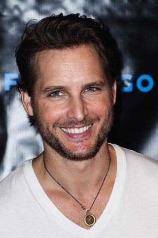 Peter Facinelli, photo 2 of 3