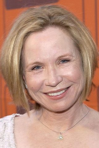 Debra Jo Rupp, photo 1 of 3