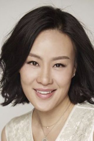 Vivian Wu, photo 2 of 3