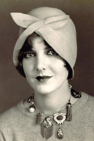 Jean Arthur, photo 3 of 3