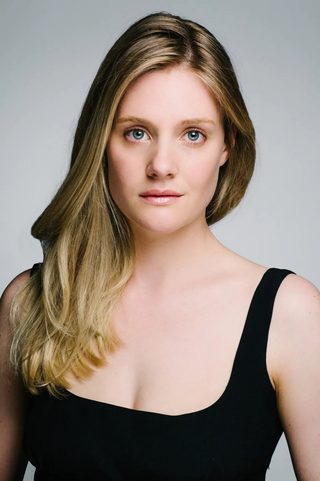 Romola Garai, photo 1 of 3