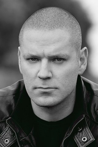 Dru Viergever, photo 1 of 3