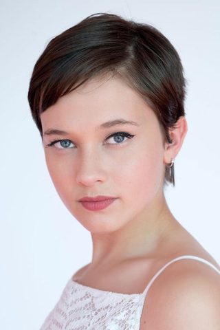 Cailee Spaeny, photo 3 of 3