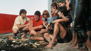 Surf 2 still 5