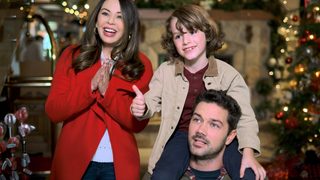 Coyote Creek Christmas still 2
