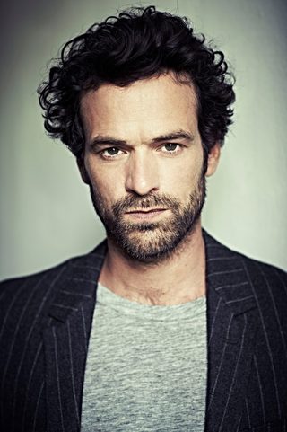 Romain Duris, photo 2 of 3