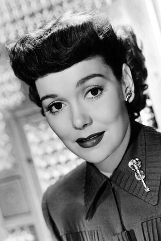 Jane Wyman, photo 2 of 3