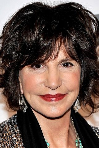 Mercedes Ruehl, photo 2 of 3
