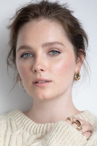 Amy Forsyth, photo 2 of 3