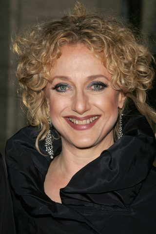 Carol Kane, photo 1 of 3