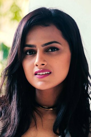 Shraddha Srinath, photo 1 of 3