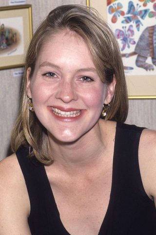 Linda Larkin, photo 1 of 3