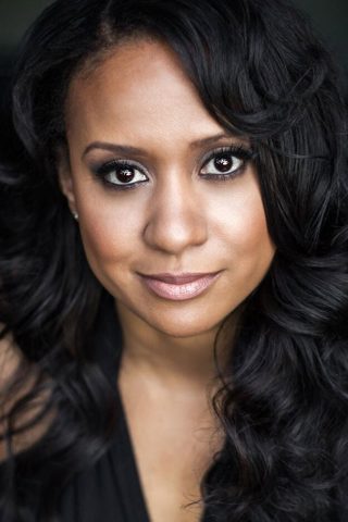 Tracie Thoms, photo 3 of 3