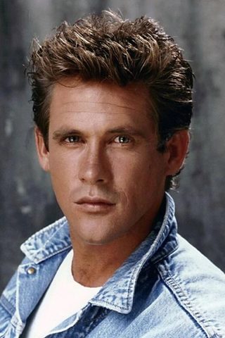 Michael Dudikoff, photo 3 of 3
