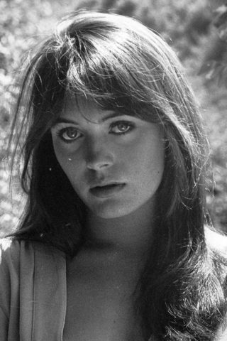 Lesley-Anne Down, photo 3 of 3