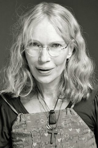 Mia Farrow, photo 3 of 3