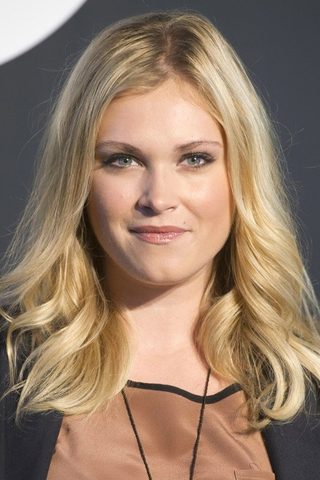 Eliza Taylor, photo 1 of 3