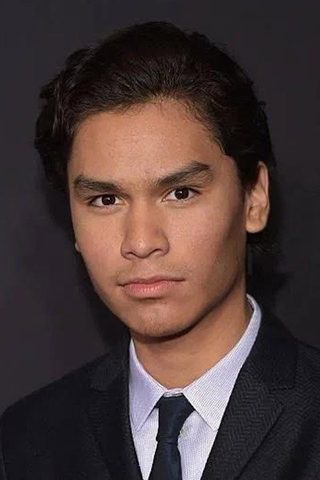 Forrest Goodluck, photo 2 of 3