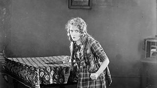 Little Annie Rooney still 1