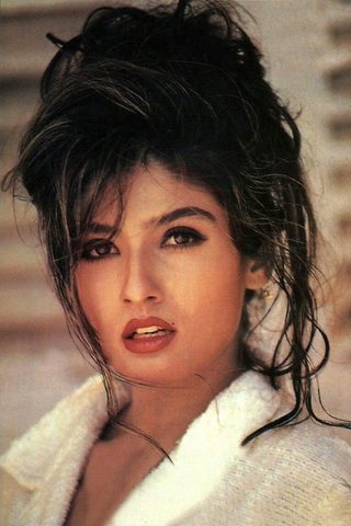 Raveena Tandon, photo 3 of 3