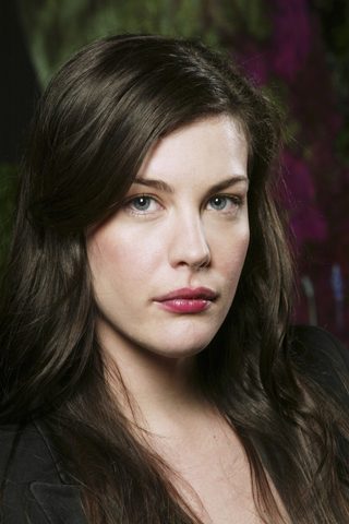 Liv Tyler, photo 2 of 3