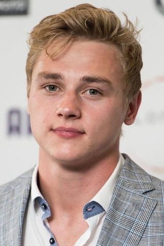 Ben Hardy, photo 1 of 3