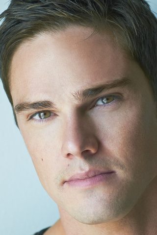 Jay Ryan, photo 3 of 3