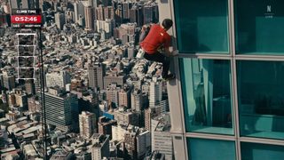 Skyscraper Live still 1